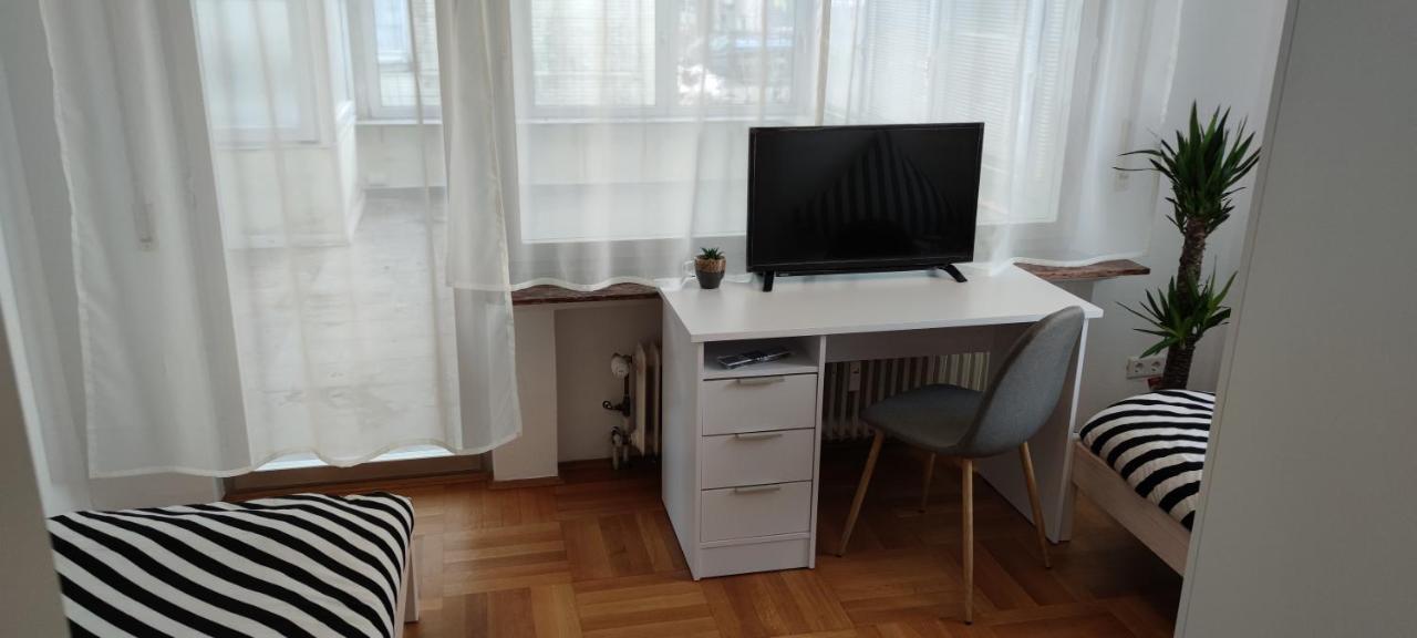 Schoene Und Optimal Gelegene Wohnung Weisskirchen Экстерьер фото