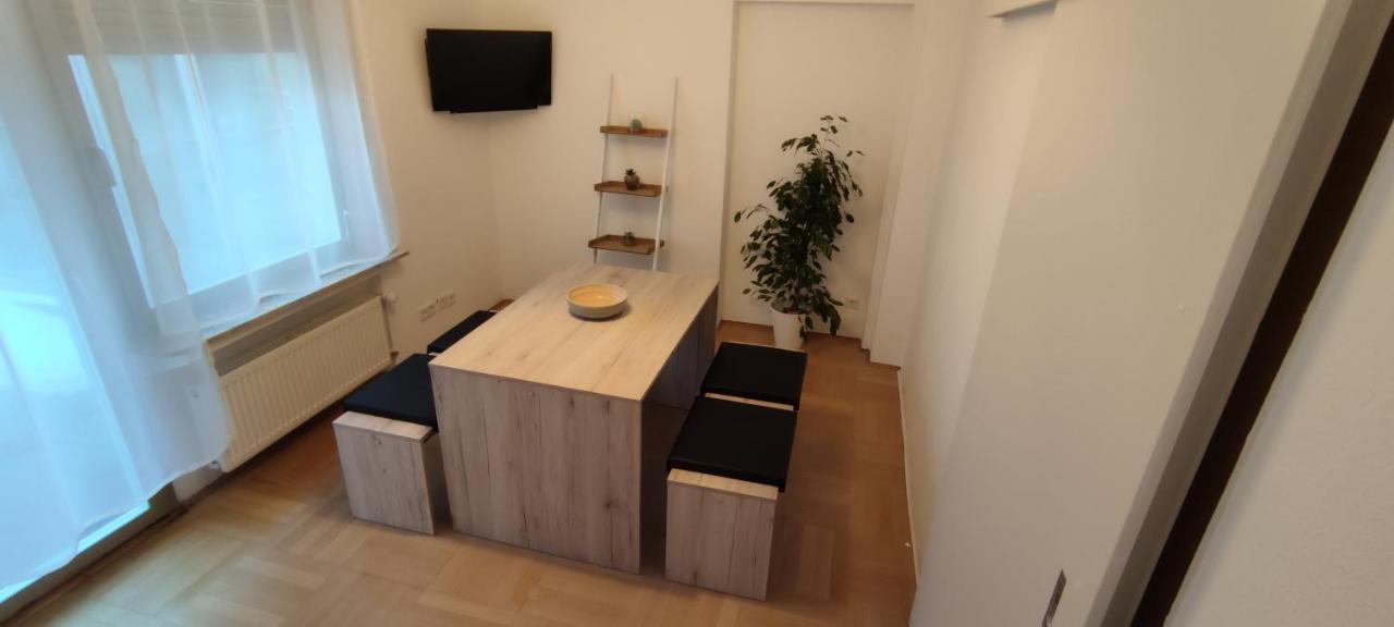 Schoene Und Optimal Gelegene Wohnung Weisskirchen Экстерьер фото